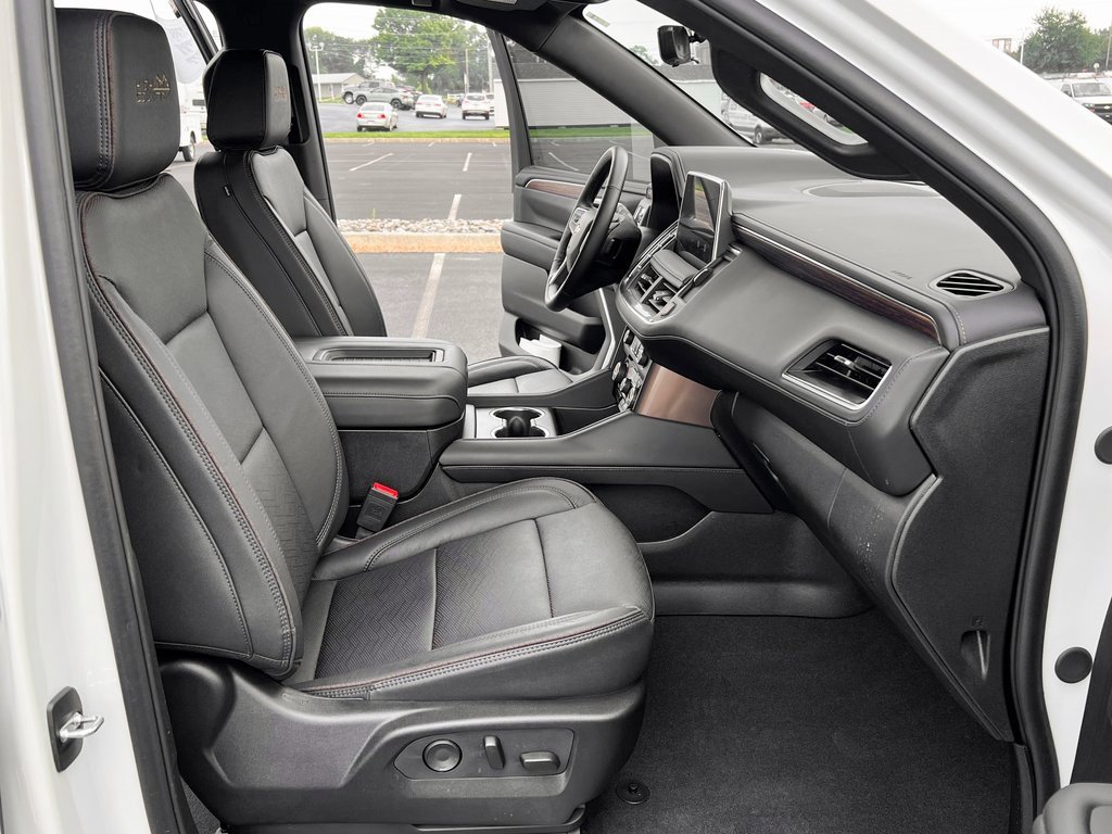 Used 2024 Chevrolet Suburban High Country image 26