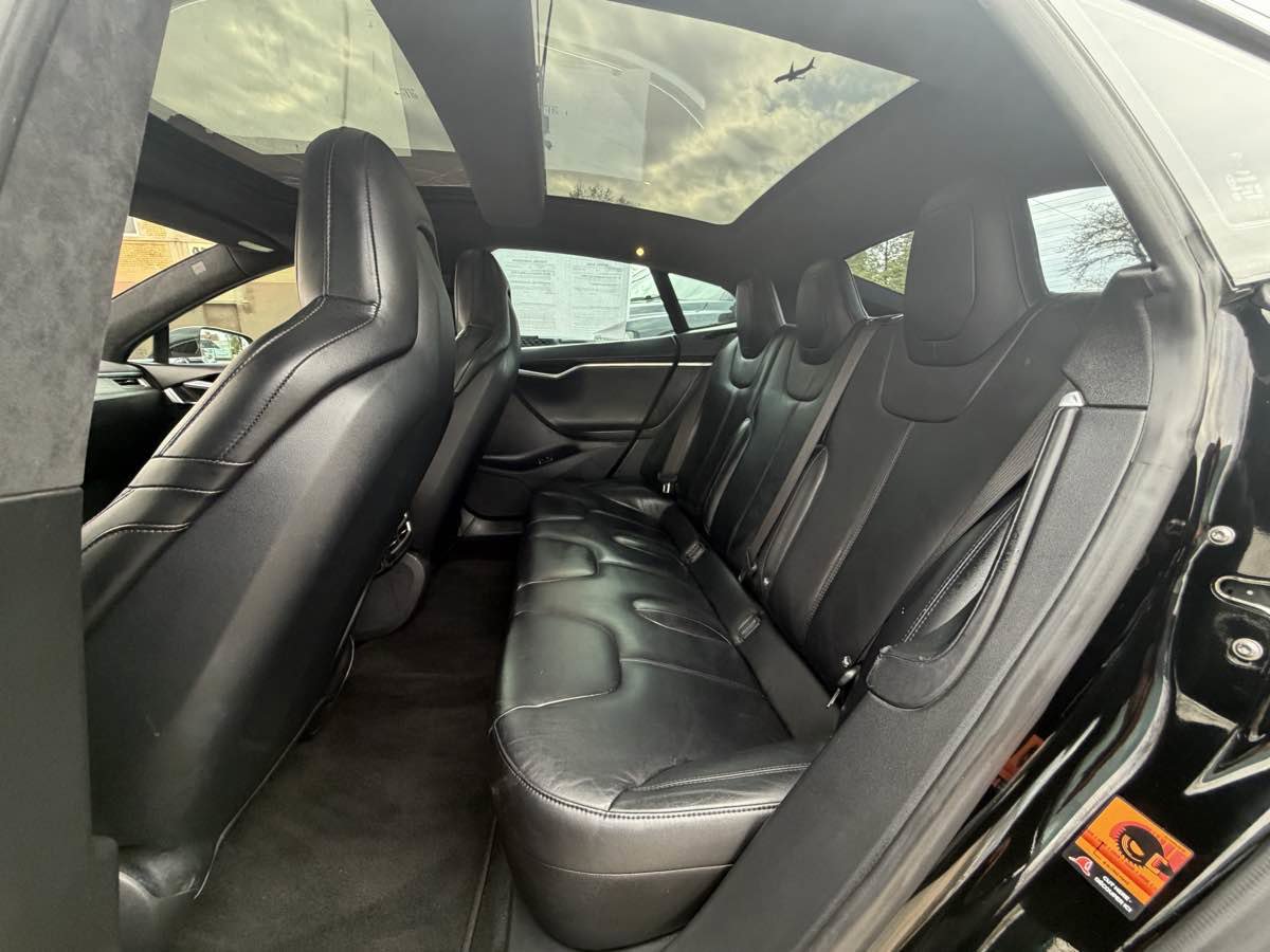 Used 2015 Tesla Model S 70D AWD/4WD image 16