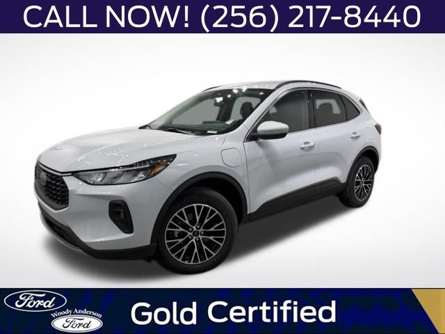 Used 2025 Ford Escape SE FWD image 1