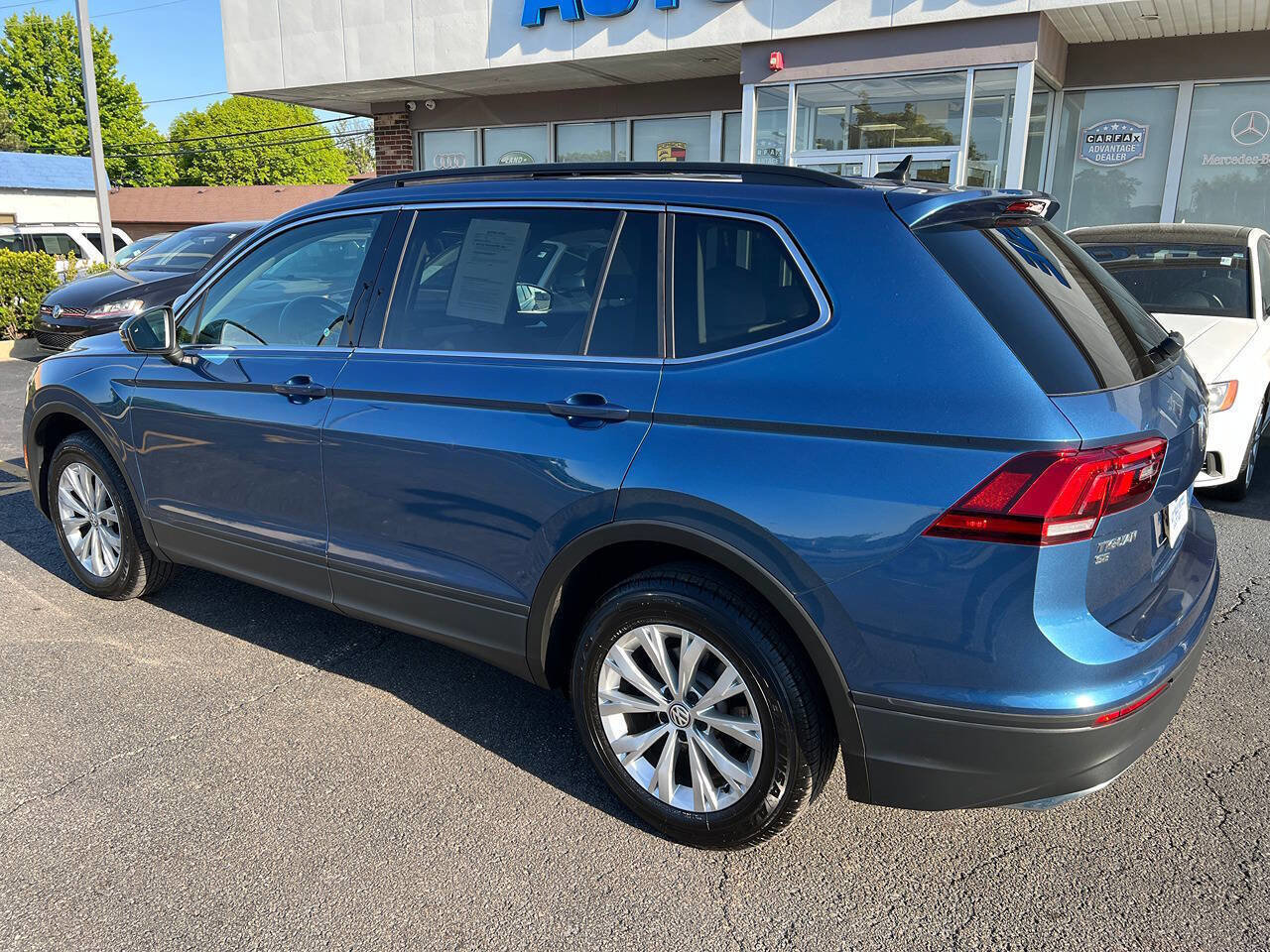Used 2019 Volkswagen Tiguan SE w/ Panoramic Sunroof Package AWD/4WD image 12