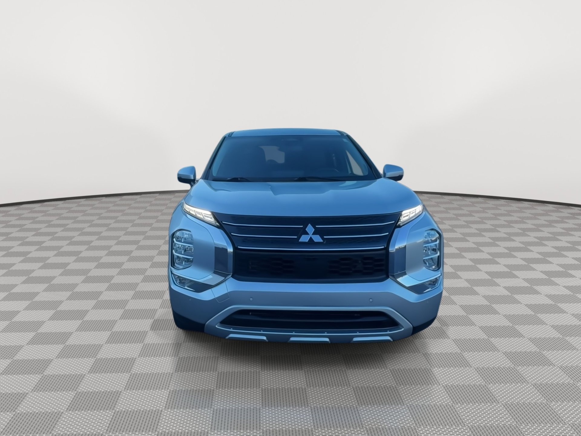 Used 2024 Mitsubishi Outlander SE image 3