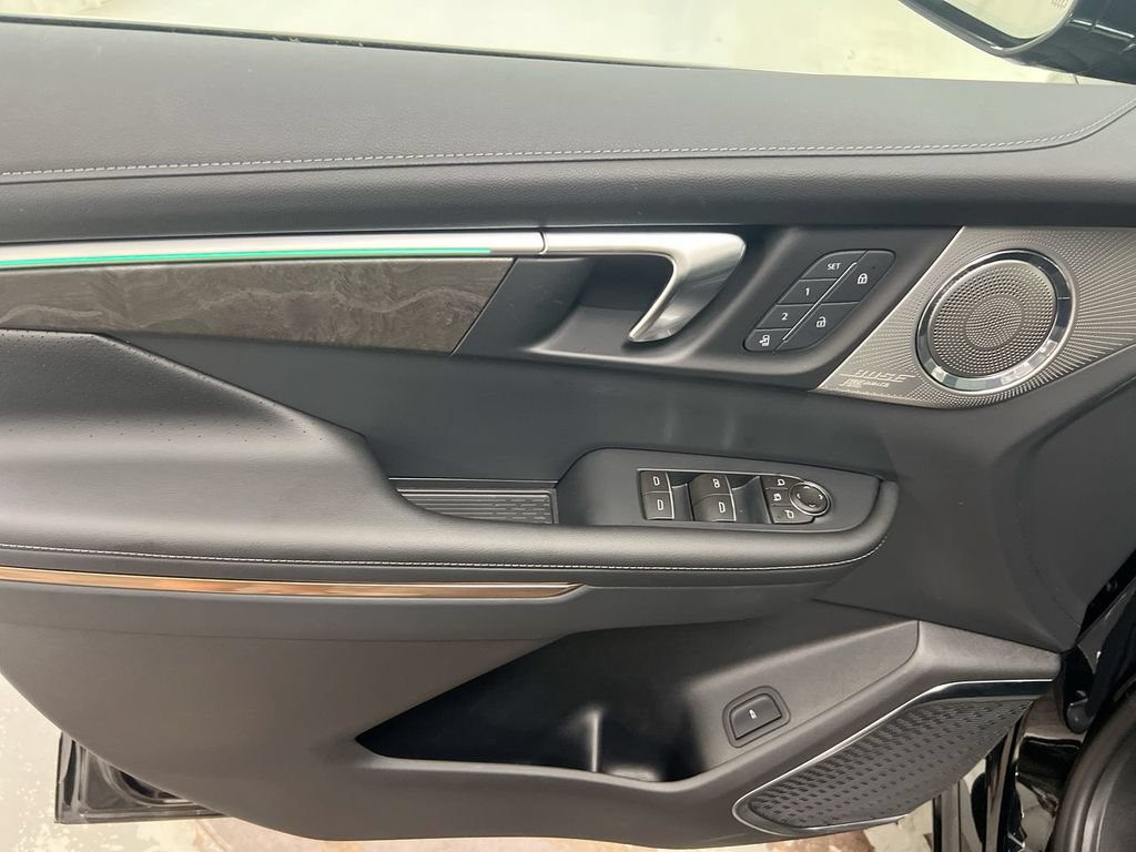 New 2026 Buick Enclave Avenir w/ Super Cruise Package AWD/4WD image 22