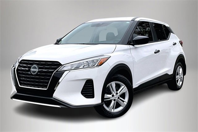 Certified 2024 Nissan Kicks S image 2