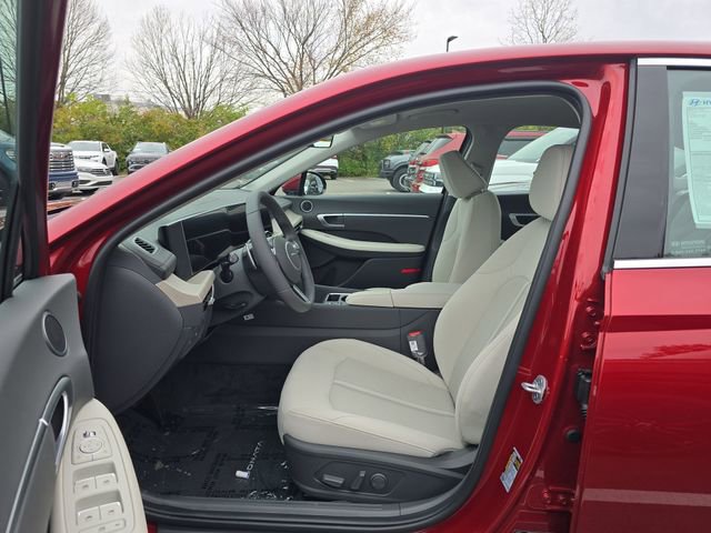 New 2025 Hyundai Sonata SEL image 11