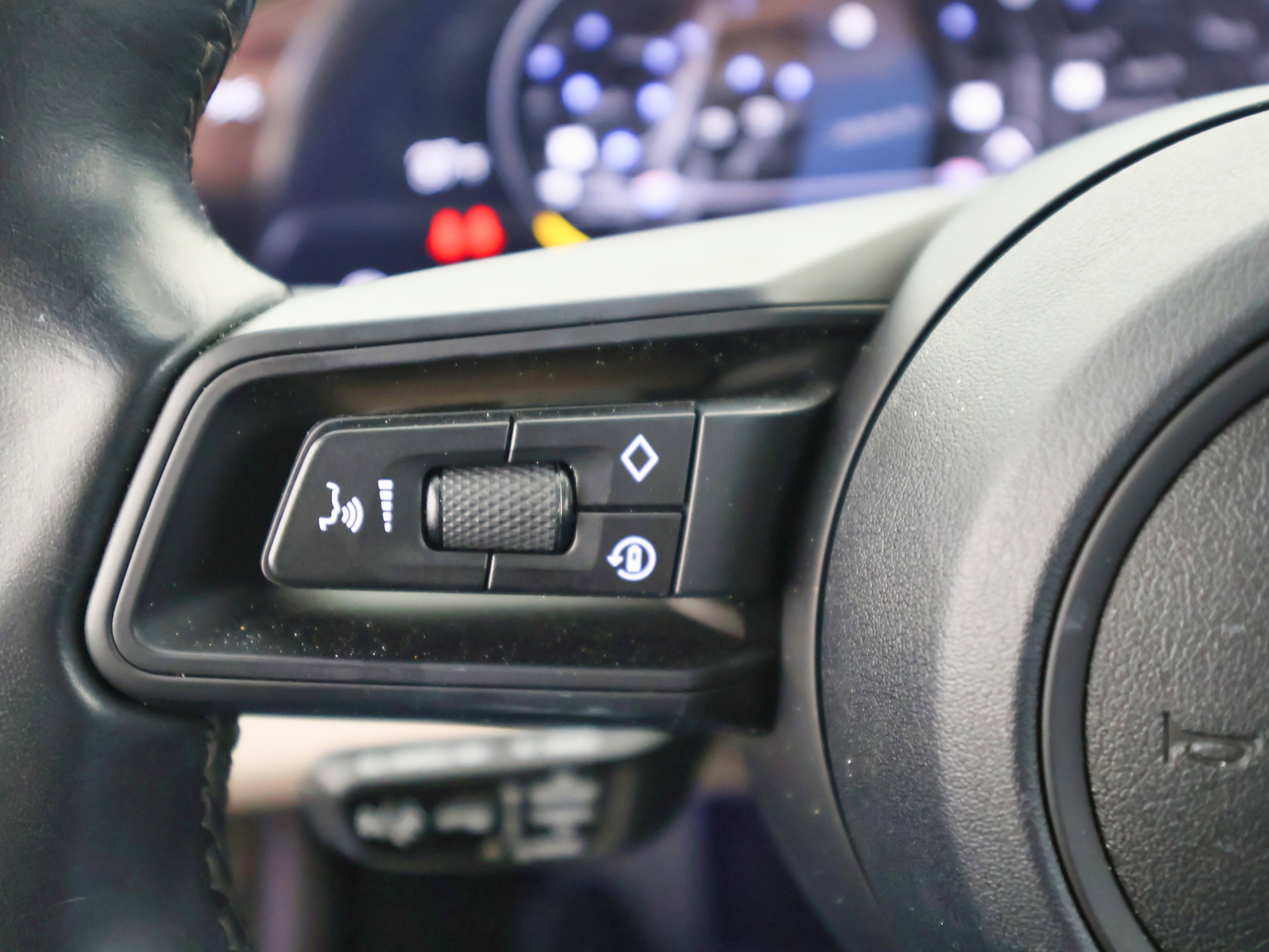 Used 2022 Porsche Taycan 4S image 42