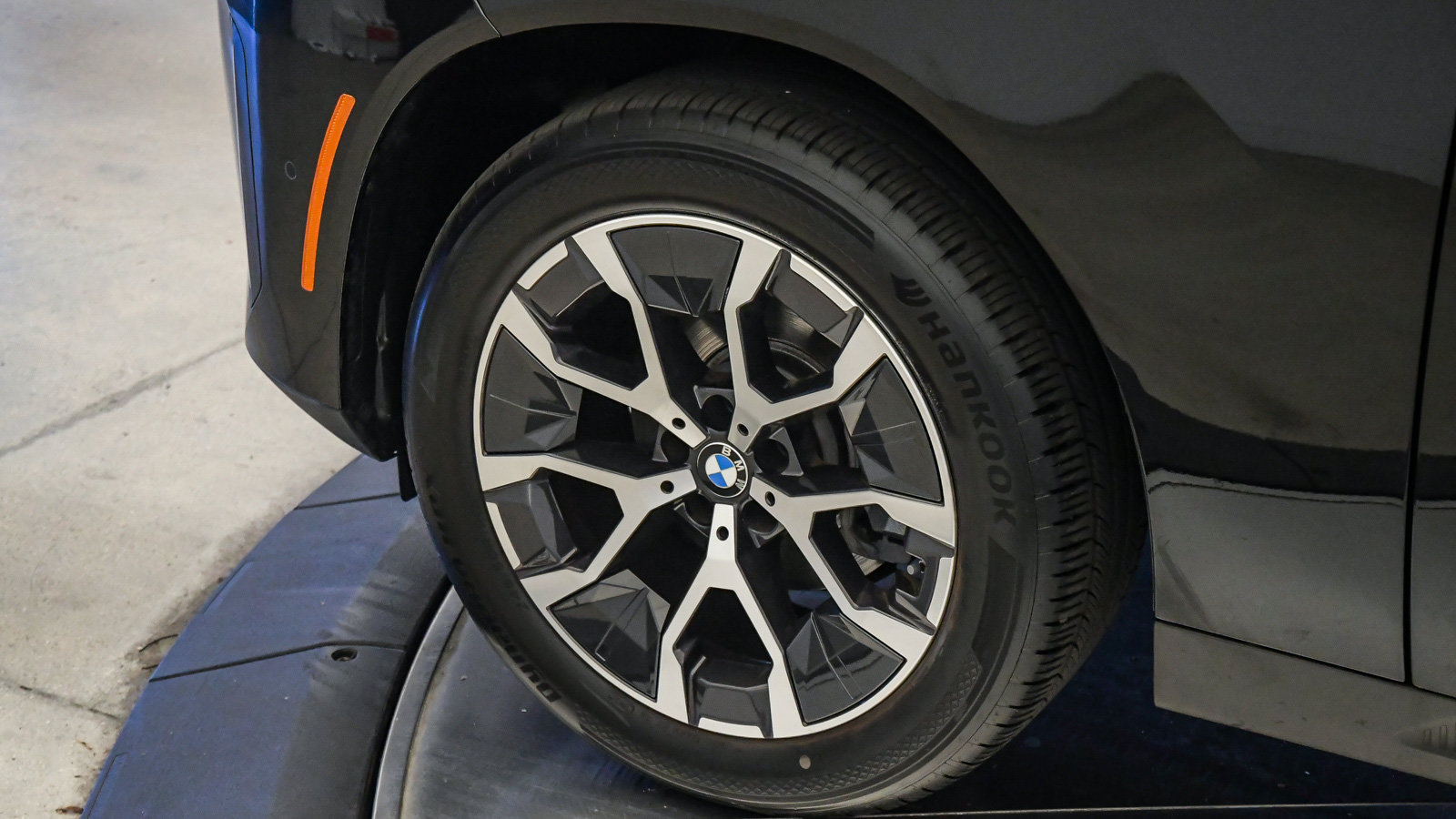 Used 2026 BMW X3 xDrive30i w/ Premium Package AWD/4WD image 10