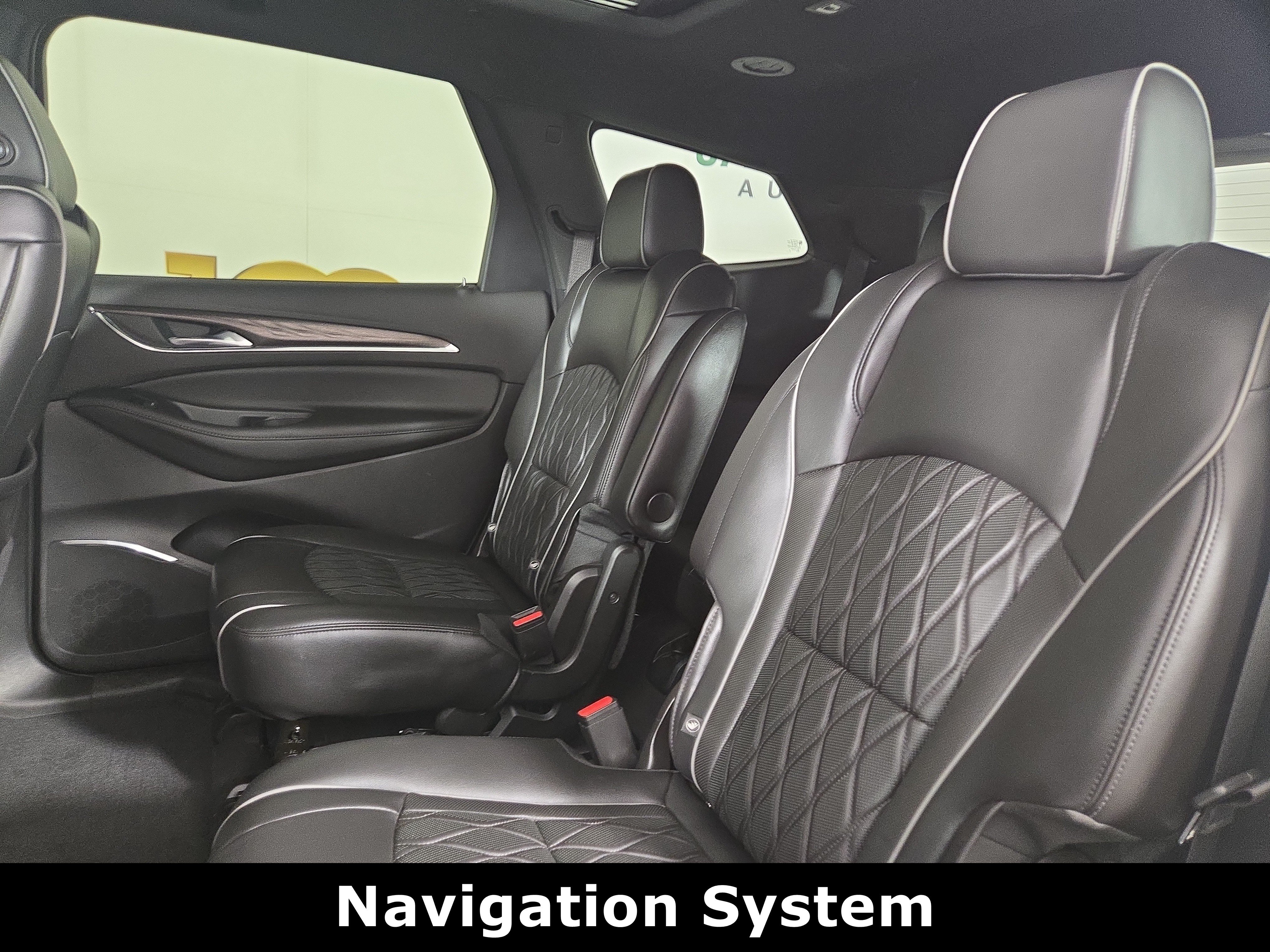 Certified 2022 Buick Enclave Avenir w/ Trailering Package, 5000 lbs. AWD/4WD image 12