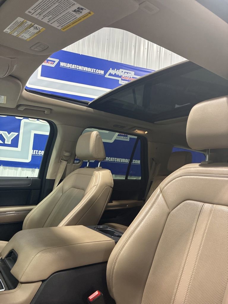 Used 2023 Ford Expedition Limited AWD/4WD image 29