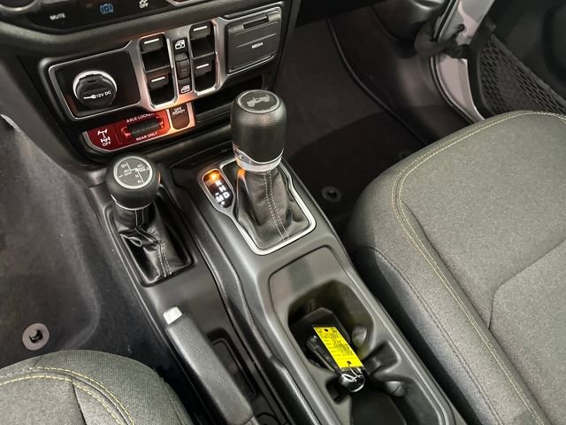 Used 2024 Jeep Wrangler Unlimited image 20