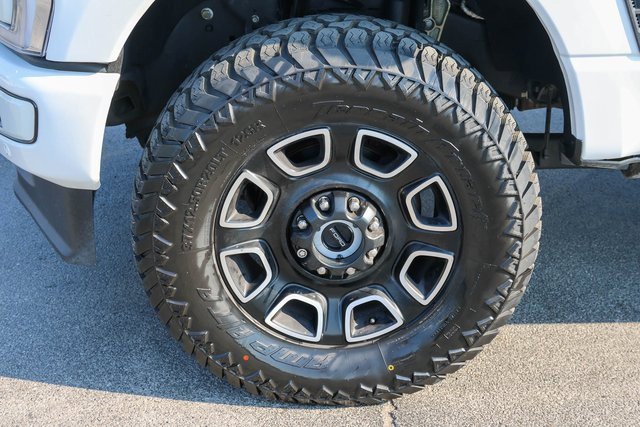 Used 2024 Ford F250 Platinum w/ FX4 Off-Road Package image 7
