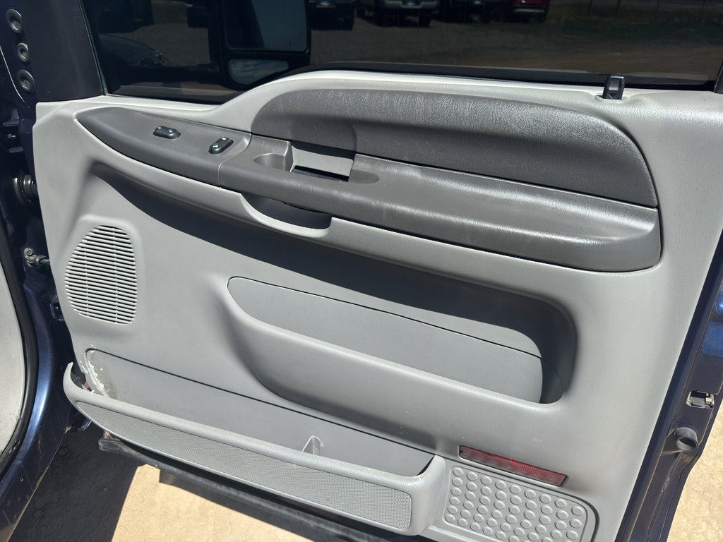 Used 2004 Ford F350 XLT AWD/4WD image 9