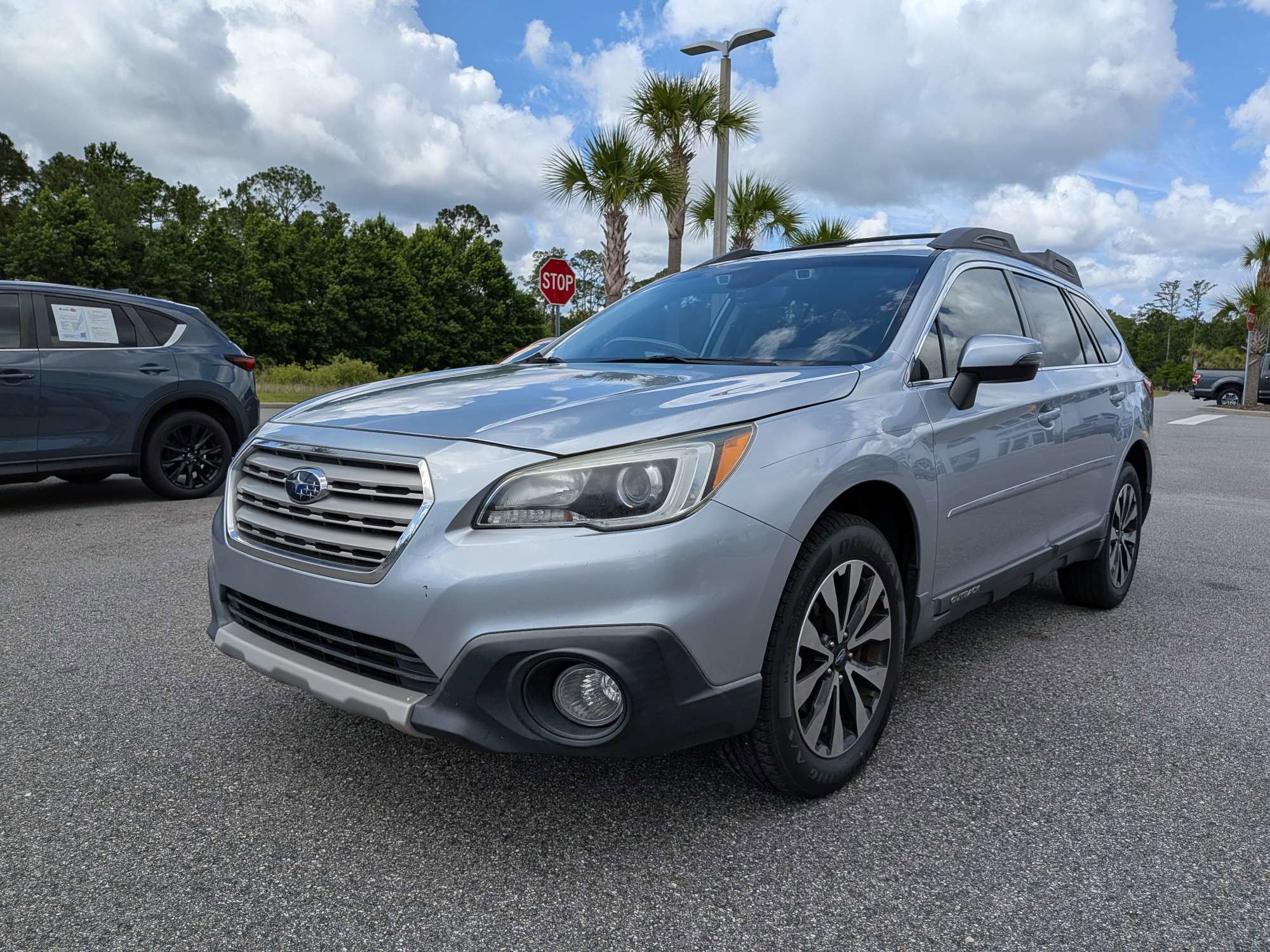 Used 2017 Subaru Outback 2.5i Limited AWD/4WD image 7