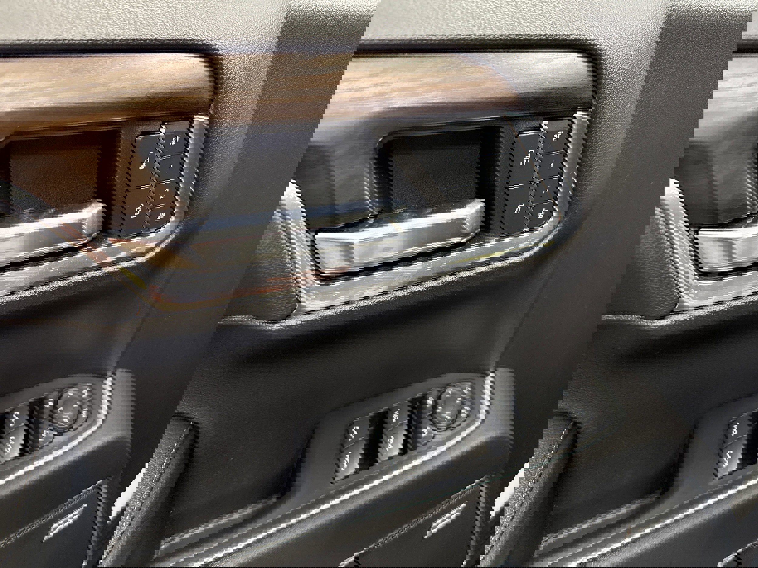 Used 2023 GMC Sierra 1500 SLT w/ SLT Premium Package image 26