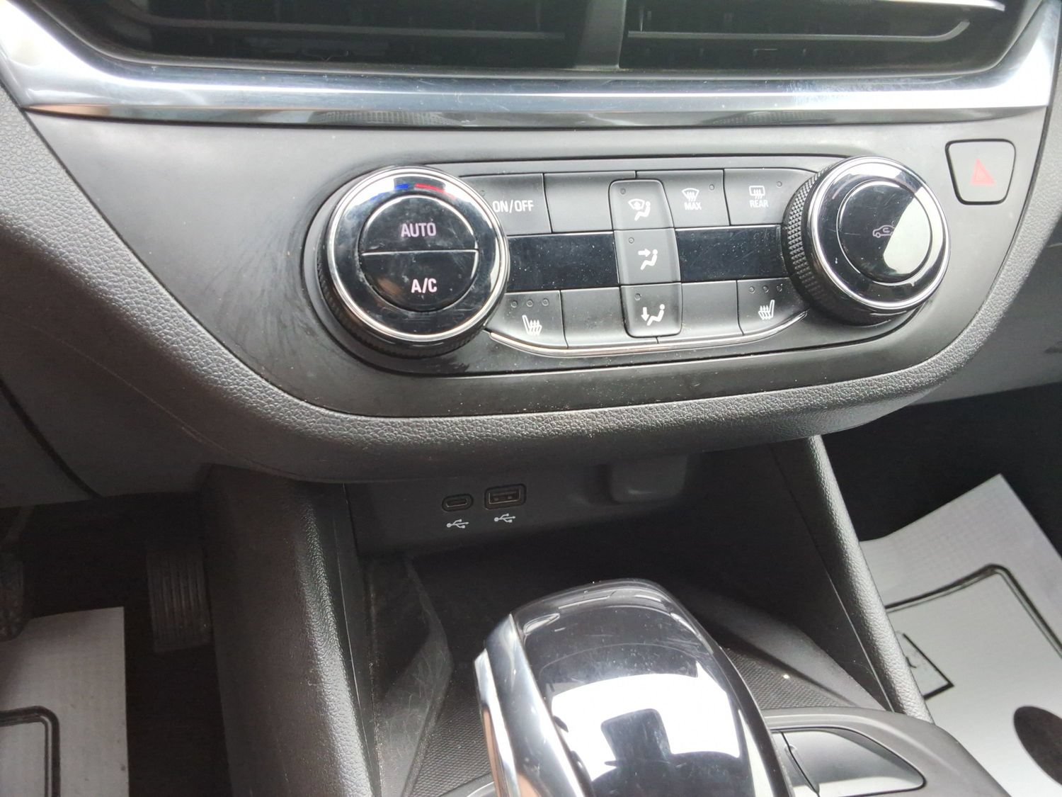 Used 2024 Buick Envista Preferred w/ Convenience I Package FWD image 17