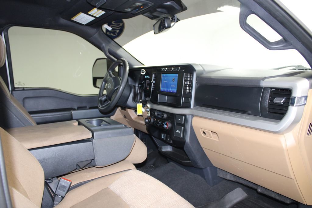 Used 2023 Ford F350 XLT w/ 360-Degree Camera Package image 29