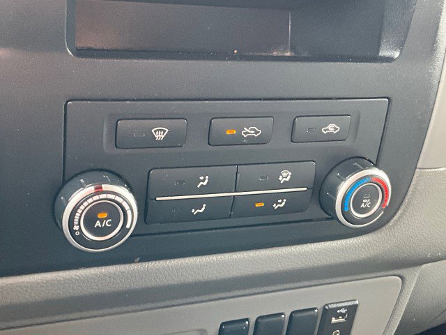 Used 2020 Nissan NV 2500 SV image 12