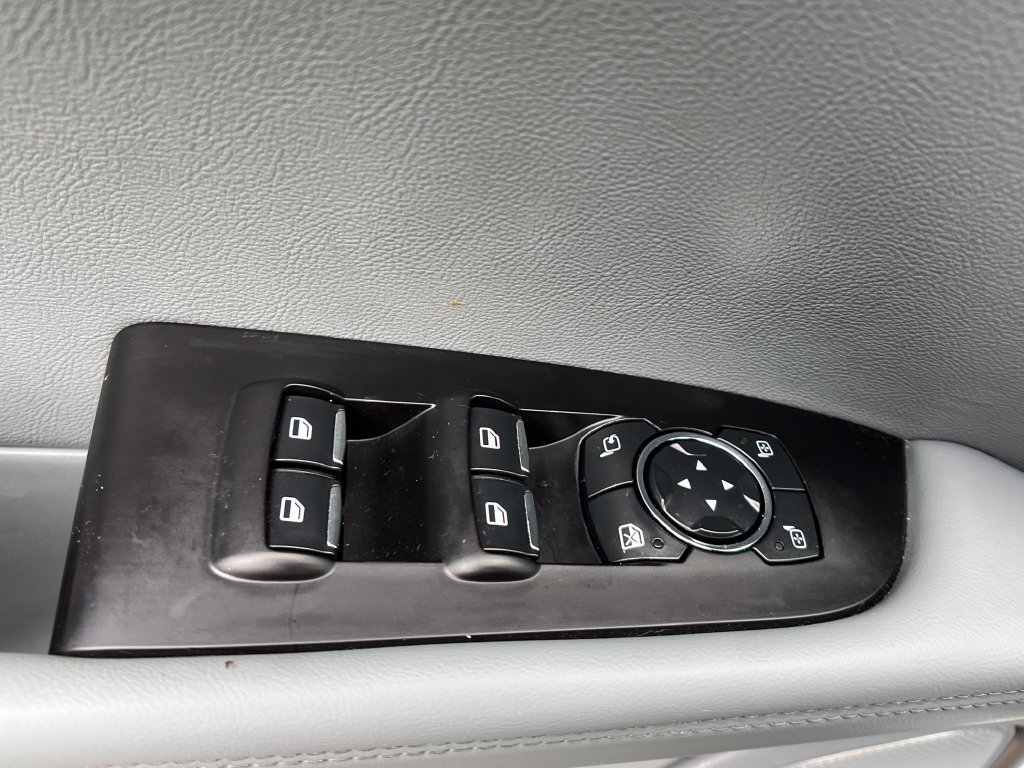 Used 2023 Lincoln Nautilus Reserve AWD/4WD image 12