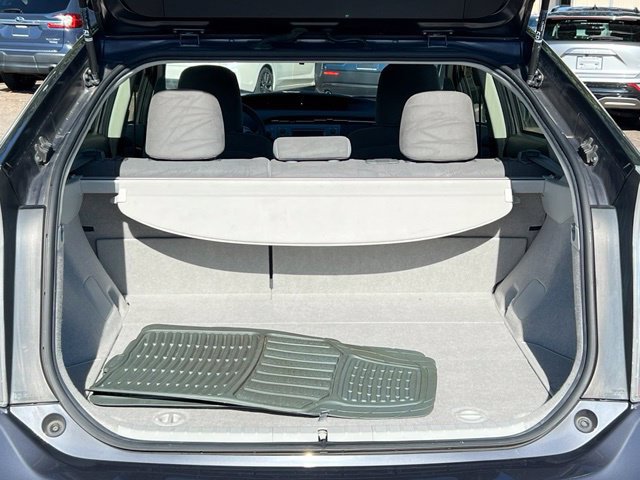 Used 2015 Toyota Prius Two FWD image 16