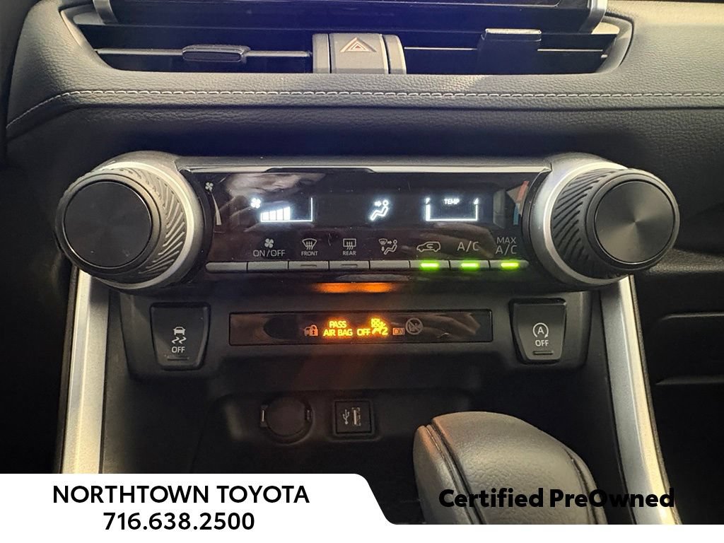 Used 2024 Toyota RAV4 LE AWD/4WD image 27
