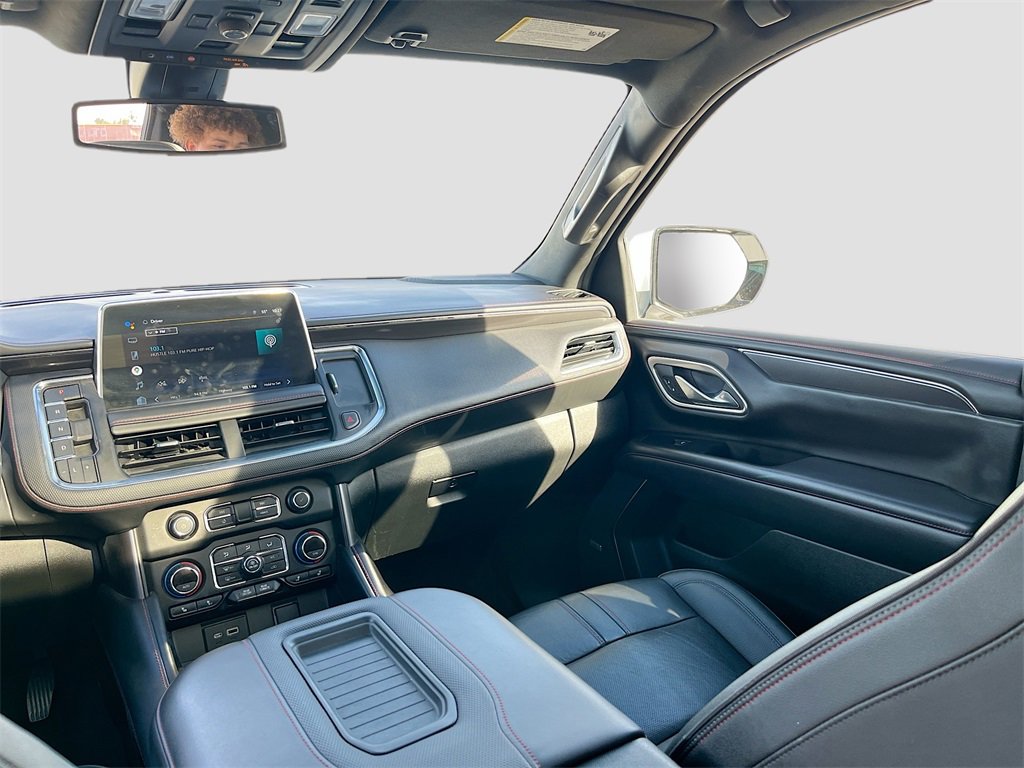 Used 2022 Chevrolet Suburban RST w/ Luxury Package image 24