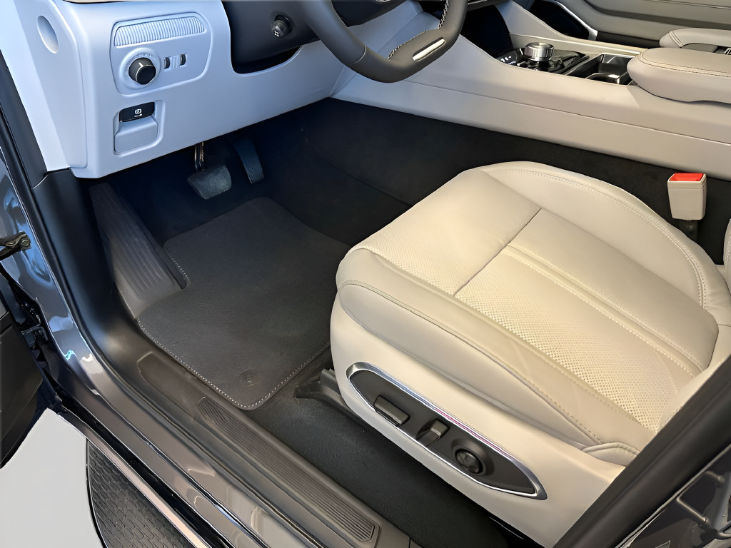 New 2026 Jeep Grand Wagoneer L 4WD image 26