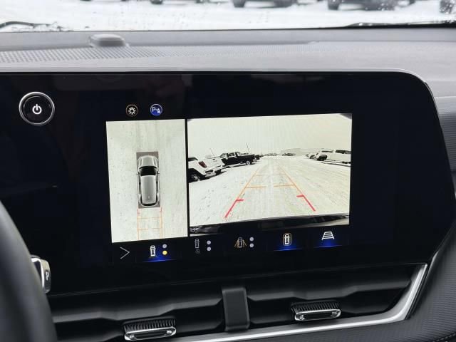 Used 2025 Chevrolet Equinox LT w/ Convenience Package II image 25