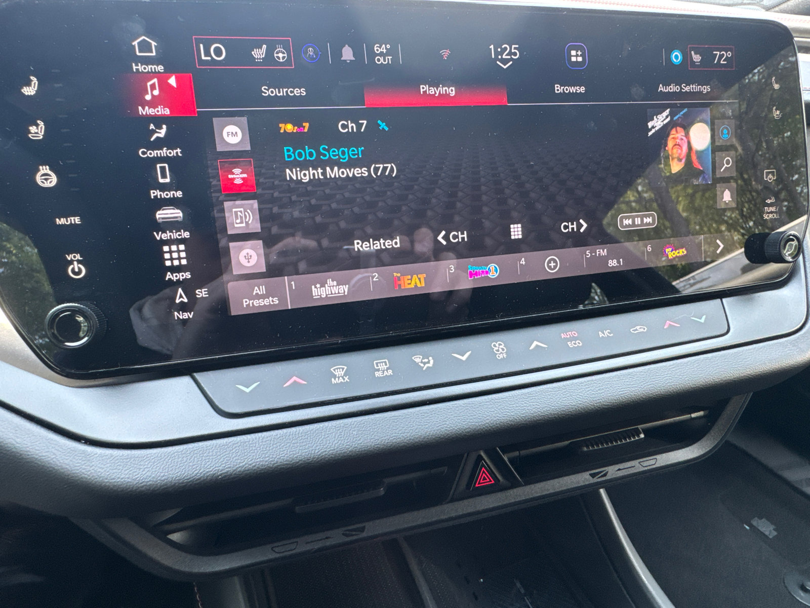 Used 2025 Dodge Charger R/T w/ Plus Group image 25