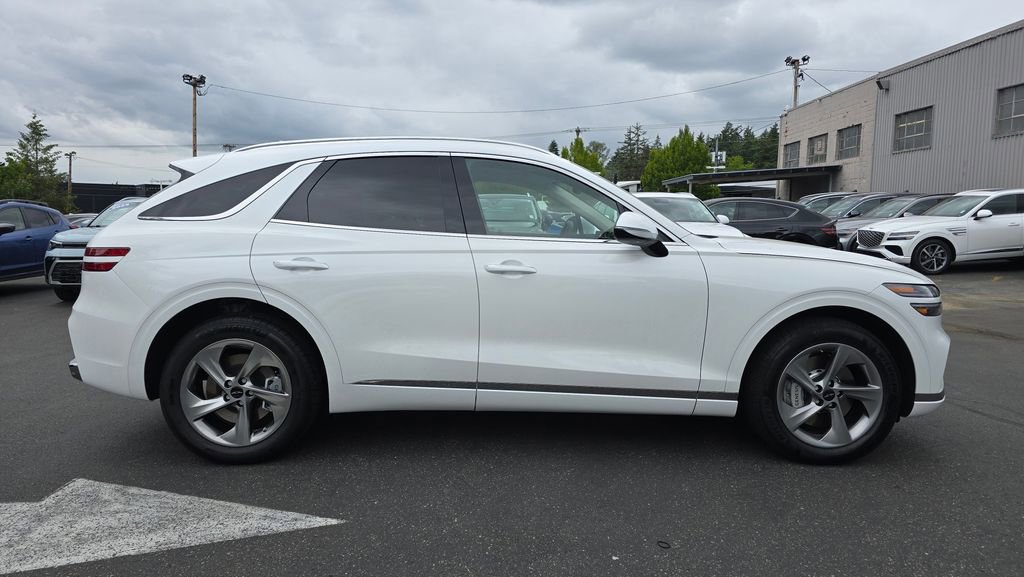 Used 2026 Genesis GV70 2.5T Select AWD/4WD image 2