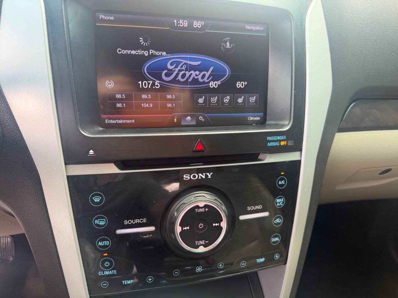 Used 2013 Ford Explorer Limited AWD/4WD image 22