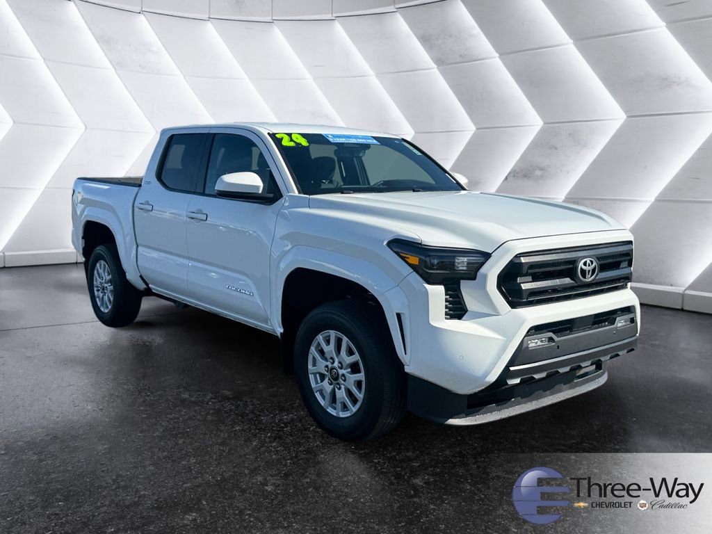 Used 2024 Toyota Tacoma SR5 image 7