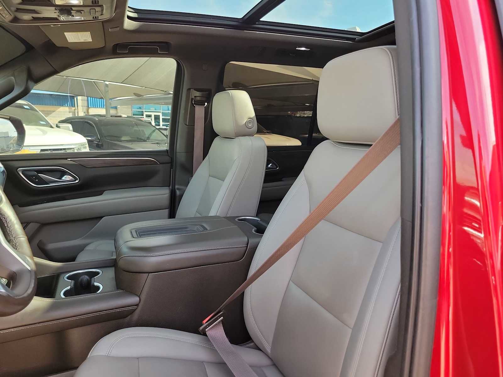 Used 2022 Chevrolet Tahoe Z71 w/ Luxury Package image 11