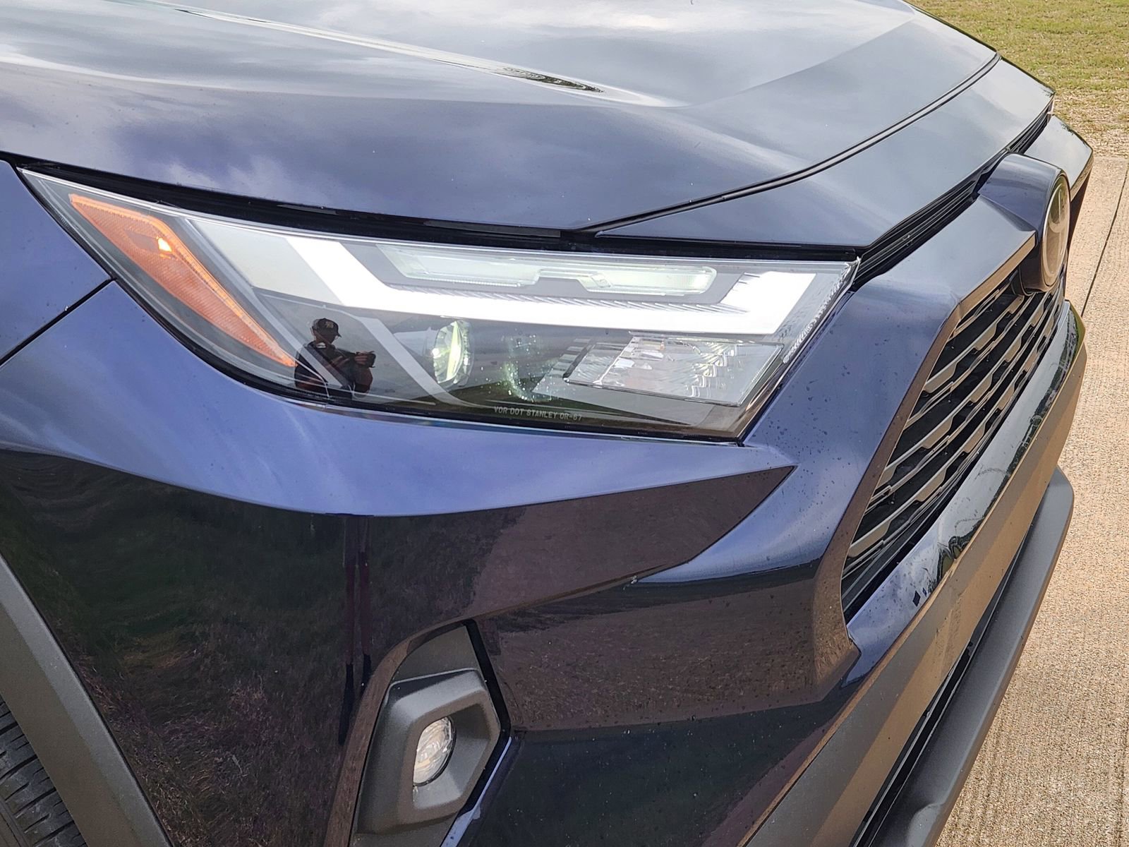 Used 2025 Toyota RAV4 XLE Premium FWD image 12