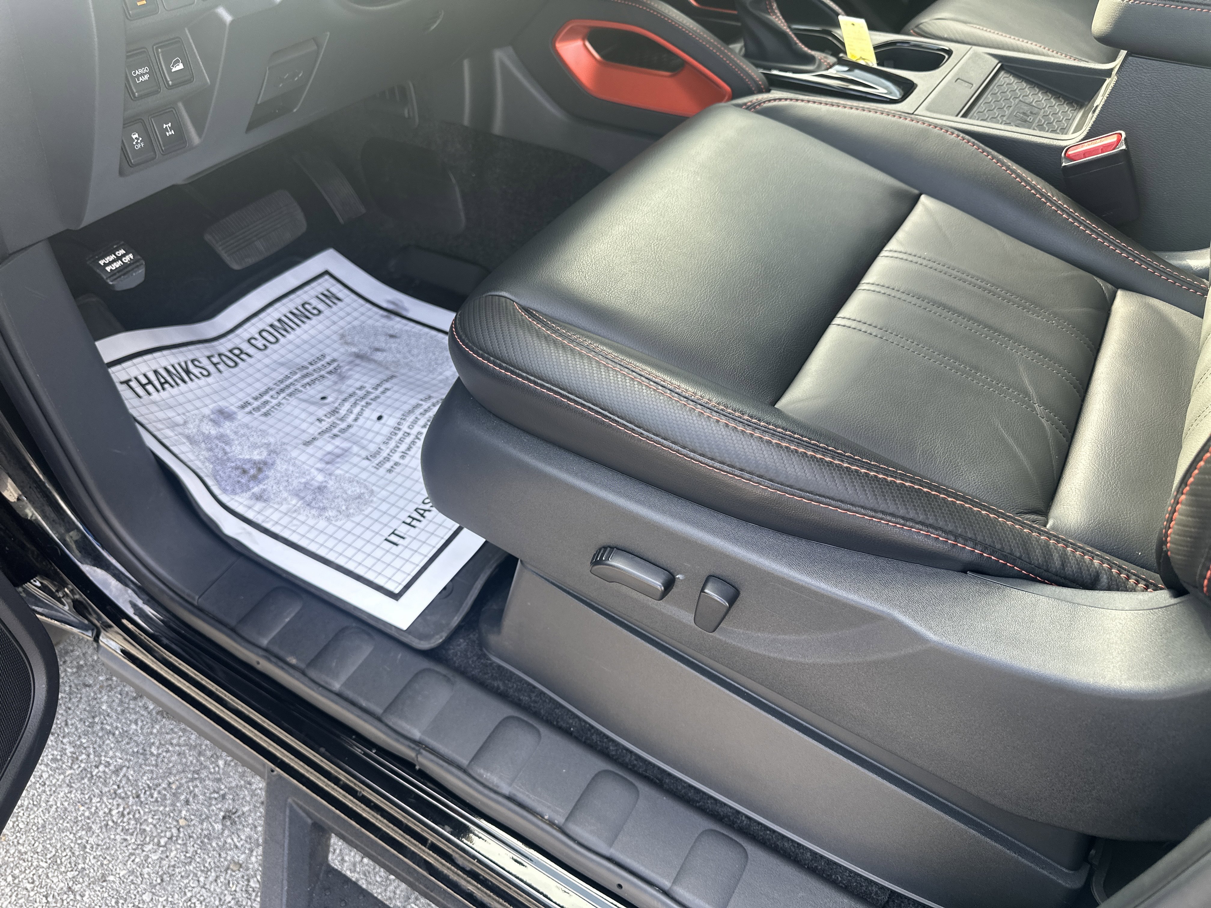 Used 2024 Nissan Frontier PRO-4X w/ Pro Premium Package image 16