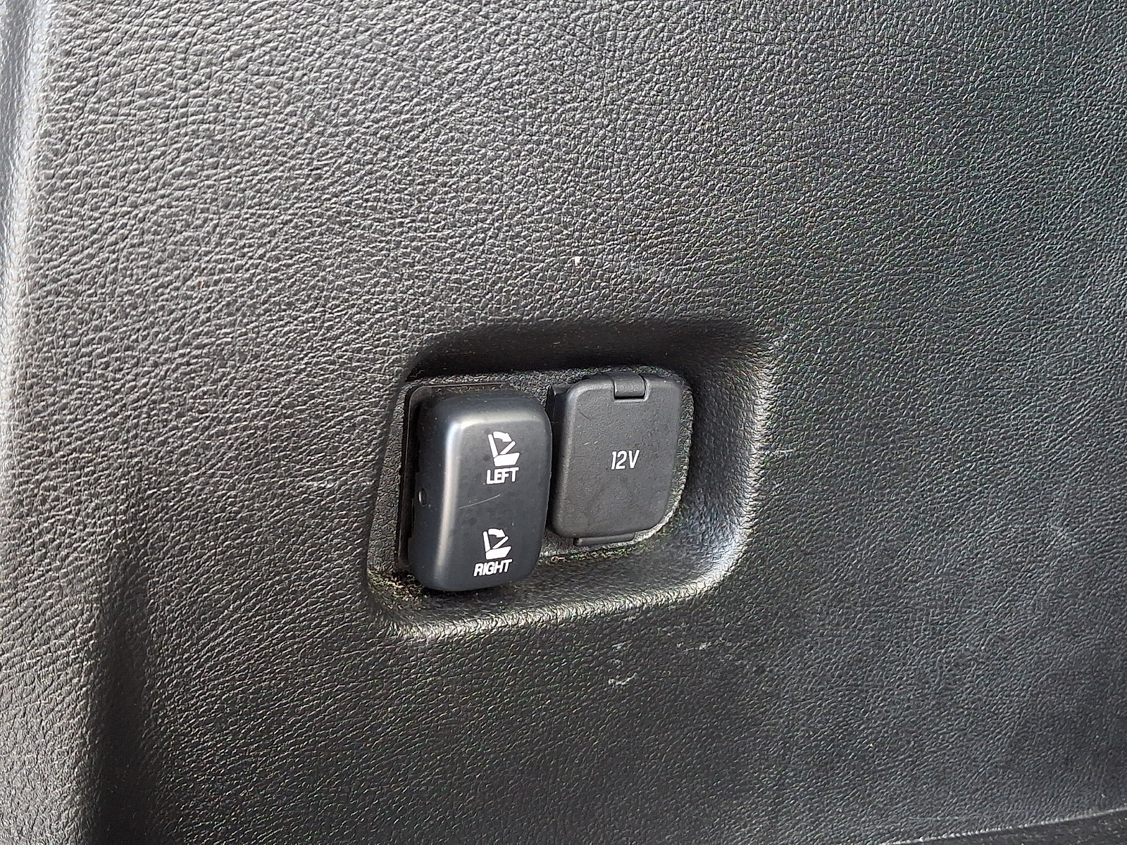 Used 2024 Ford Edge SEL AWD/4WD image 32