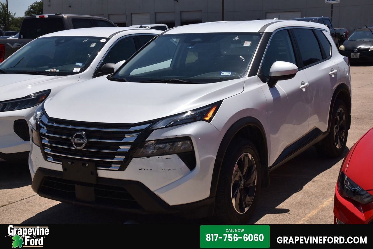 Used 2024 Nissan Rogue SV FWD image 1