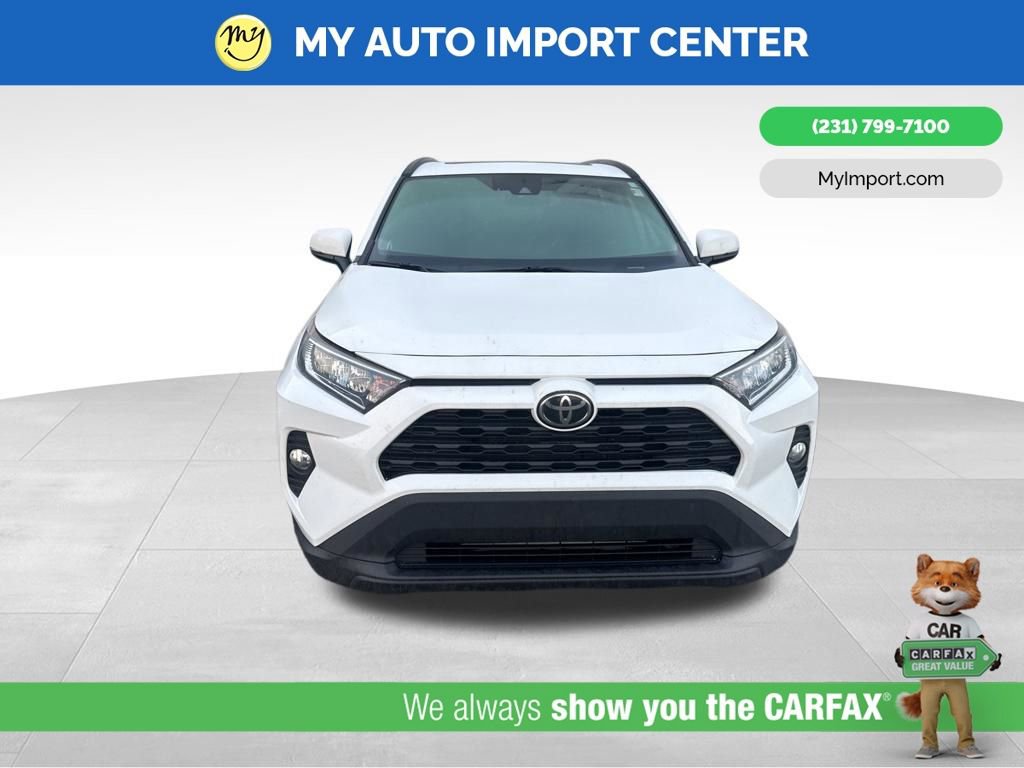 Used 2021 Toyota RAV4 XLE w/ Convenience Package image 2