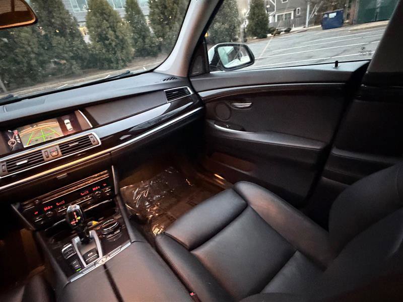 Used 2017 BMW 535i Gran Turismo image 22