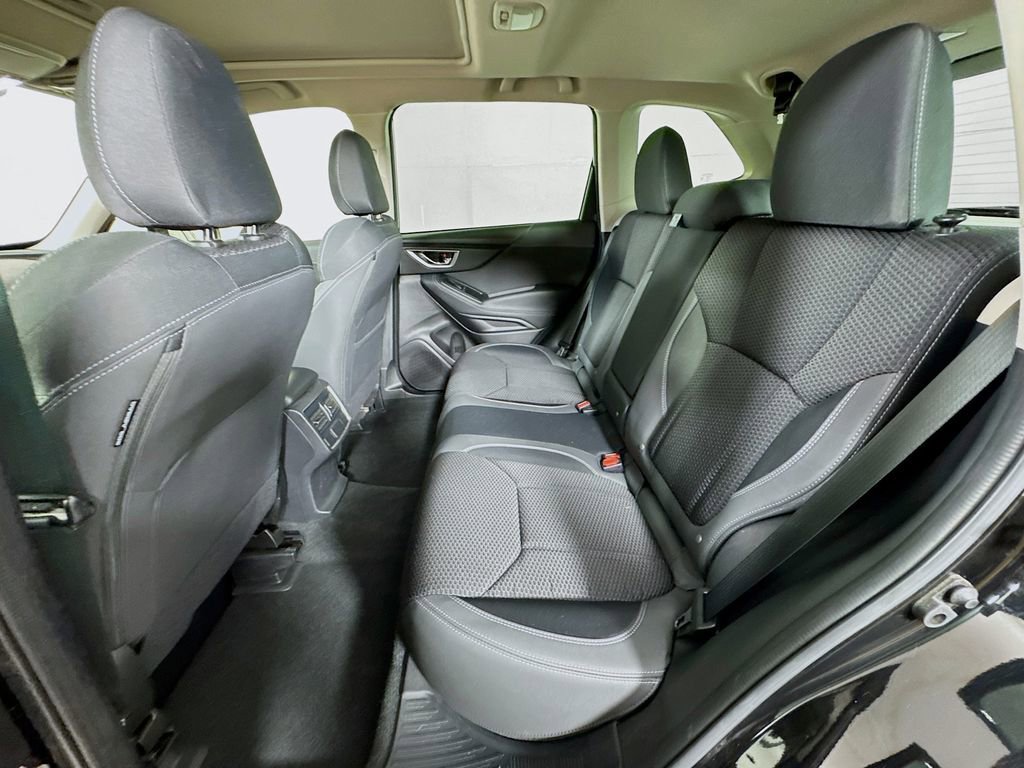 Used 2023 Subaru Forester Premium AWD/4WD image 29