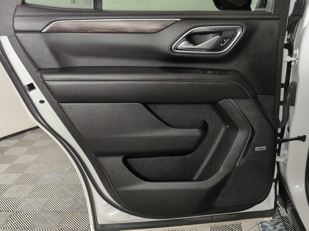 Used 2023 Chevrolet Tahoe Z71 AWD/4WD image 35