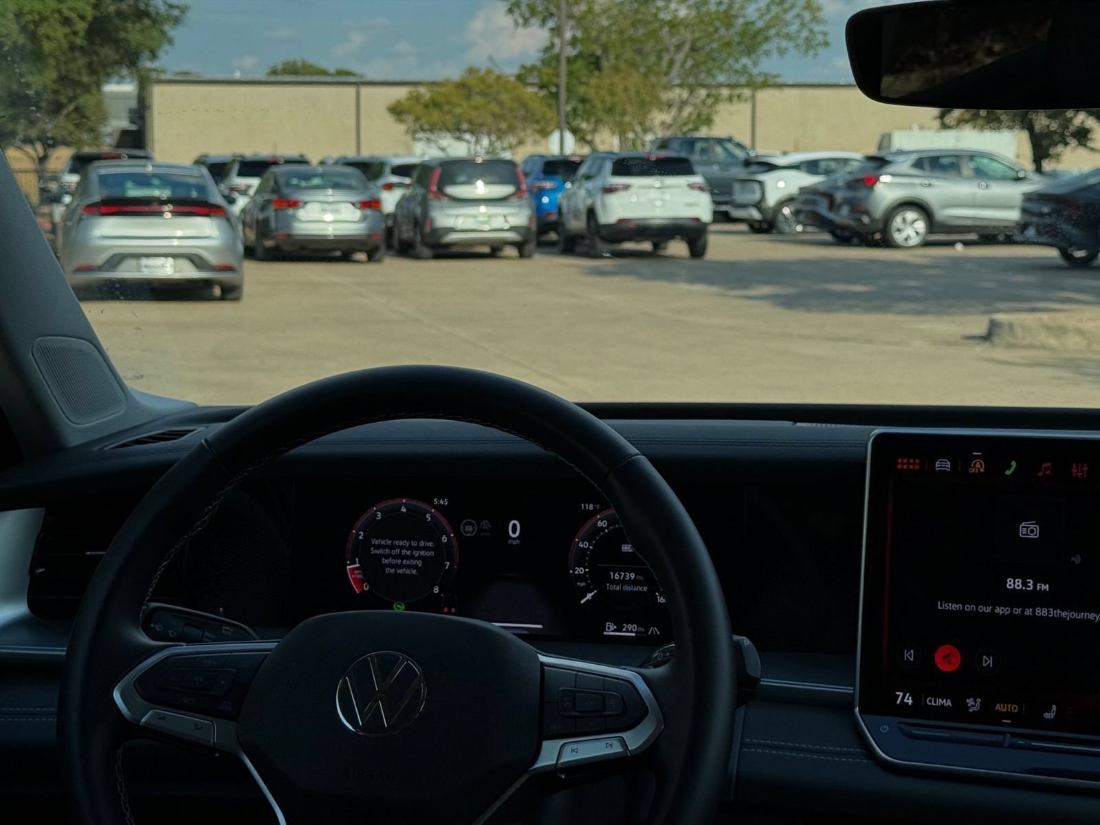 Used 2026 Volkswagen Tiguan SE AWD/4WD image 34