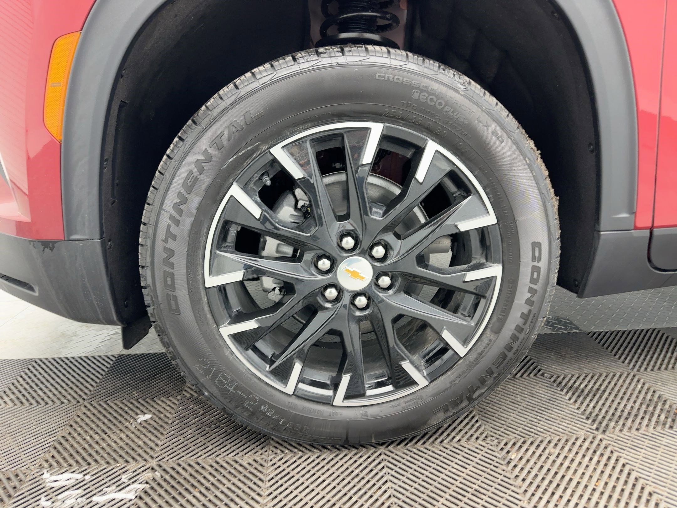 New 2026 Chevrolet Traverse LT w/ Sun and Wheel Package image 12