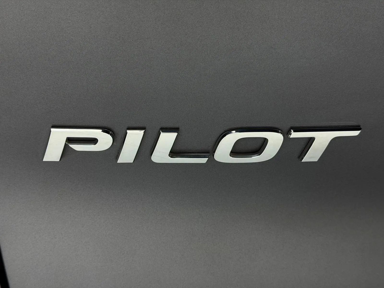 Used 2017 Honda Pilot EX-L image 9