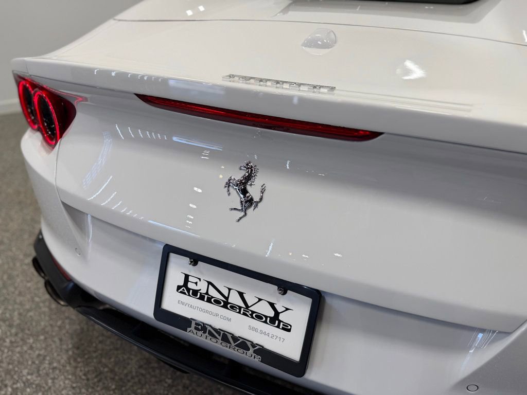 Used 2023 Ferrari 812 GTS RWD image 33