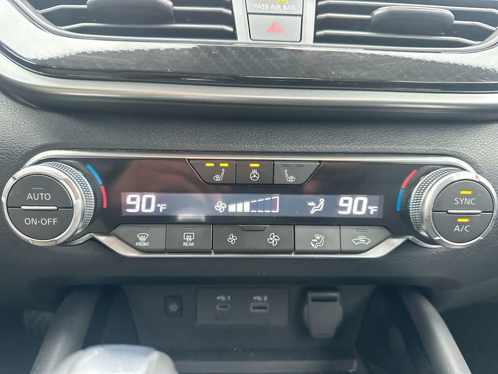 Used 2024 Nissan Altima 2.0 SR image 23