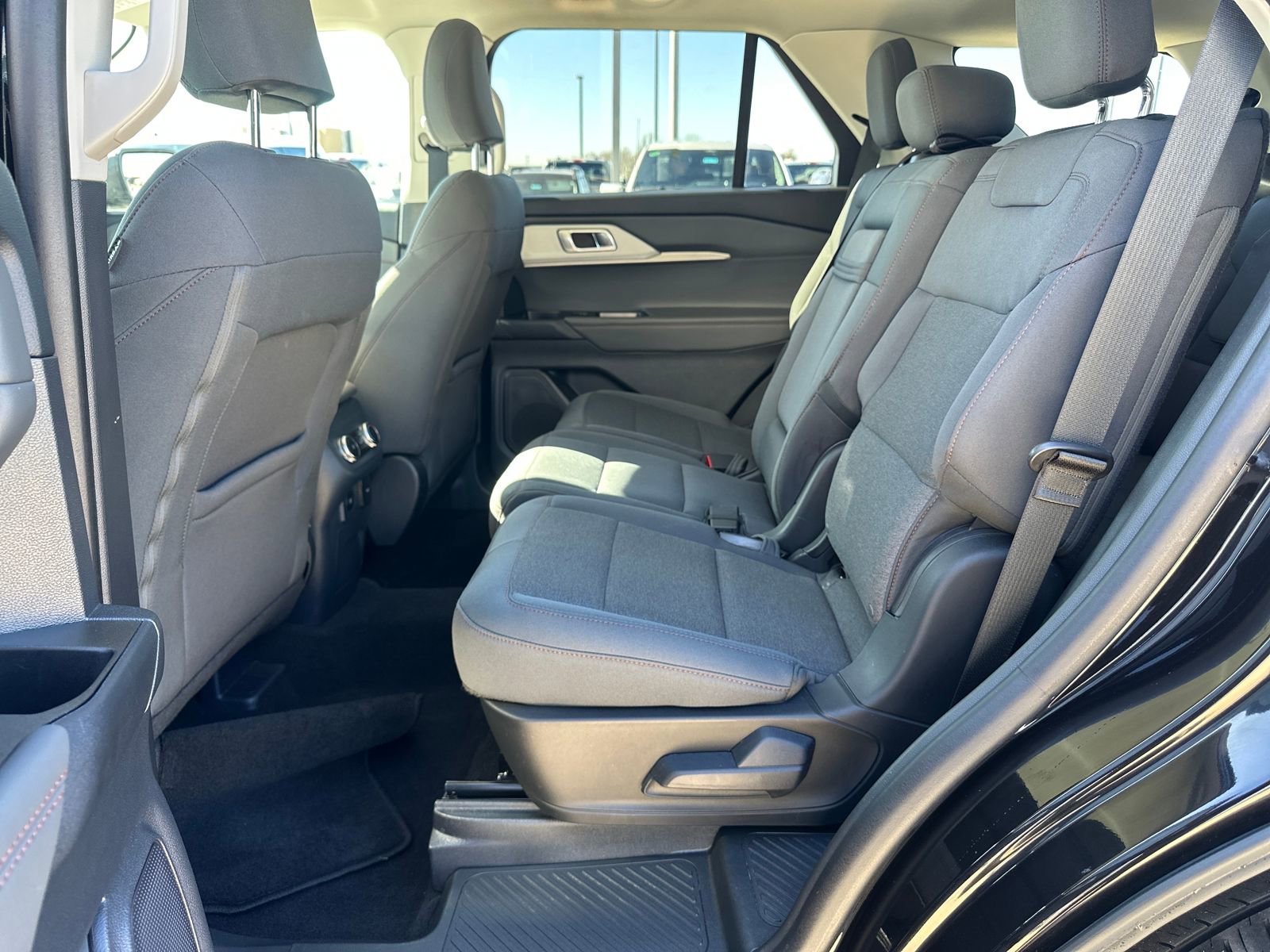 Used 2025 Ford Explorer Active image 19