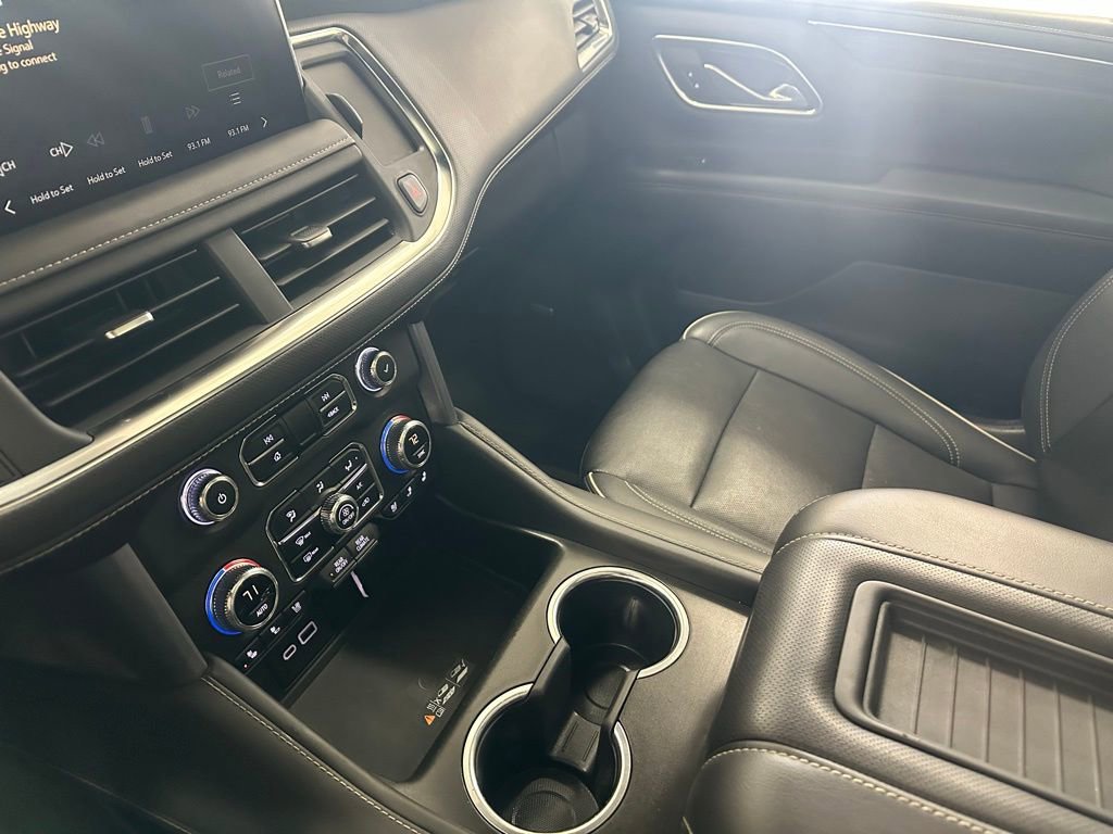 Used 2023 GMC Yukon XL SLT w/ SLT Luxury Package AWD/4WD image 20