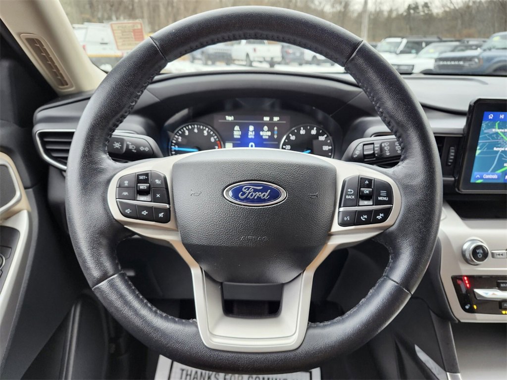 Certified 2022 Ford Explorer XLT w/ Equipment Group 202A image 28