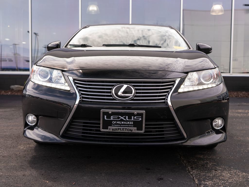 Used 2013 Lexus ES 350 w/ Luxury Pkg image 2