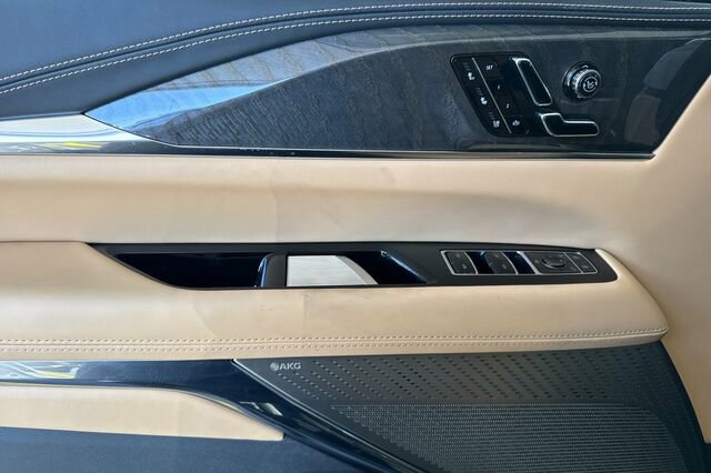 New 2025 Cadillac Escalade IQ Sport 2 w/ LPO, ONYX Package image 11