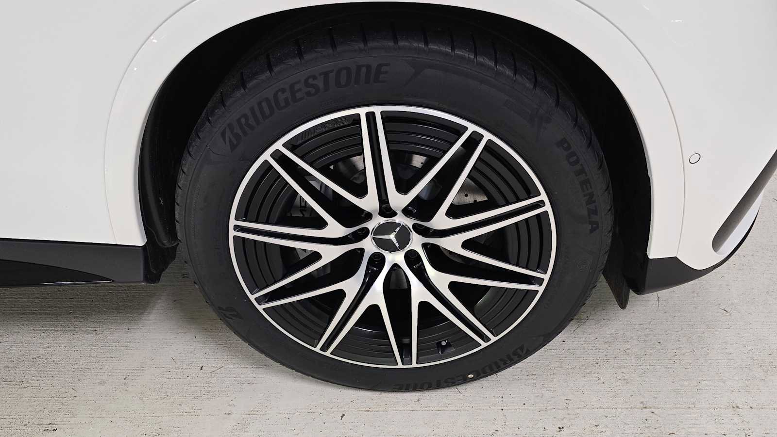 New 2026 Mercedes-Benz GLC 43 AMG 4MATIC image 9